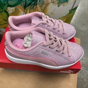 New Girls Pink Glitter Puma Vikky Glitz Sneakers, size 13c